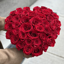 Load image into Gallery viewer, Heart Shaped Box of Red Roses
